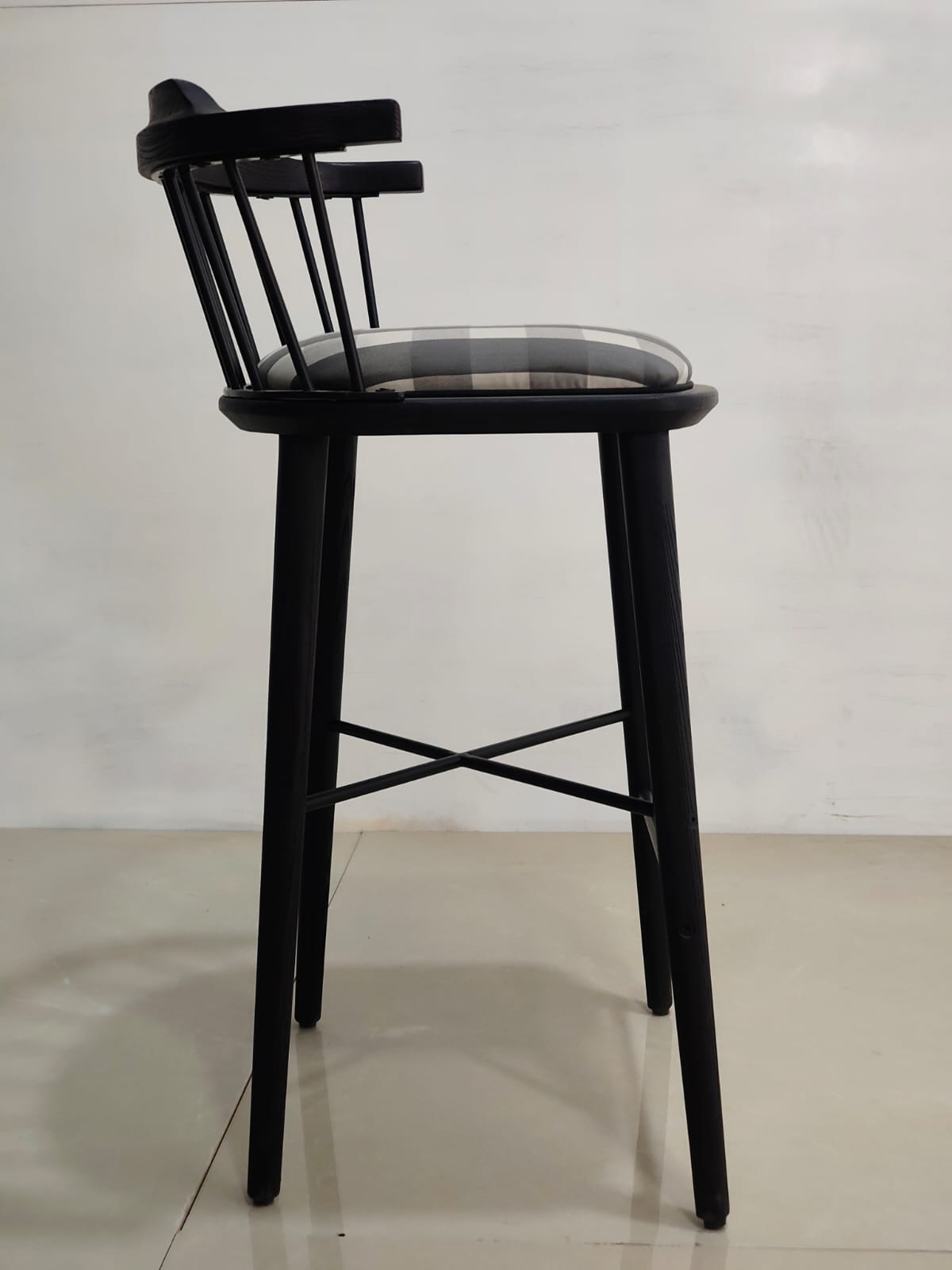 Peru High Chair in Oakwooad