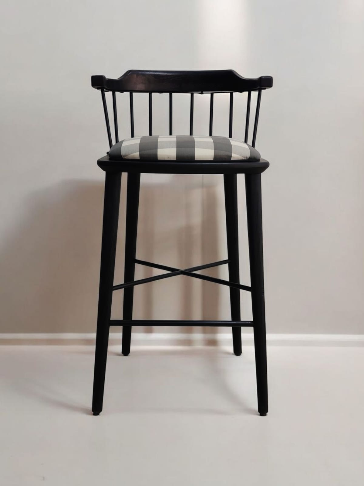Peru High Chair in Oakwooad
