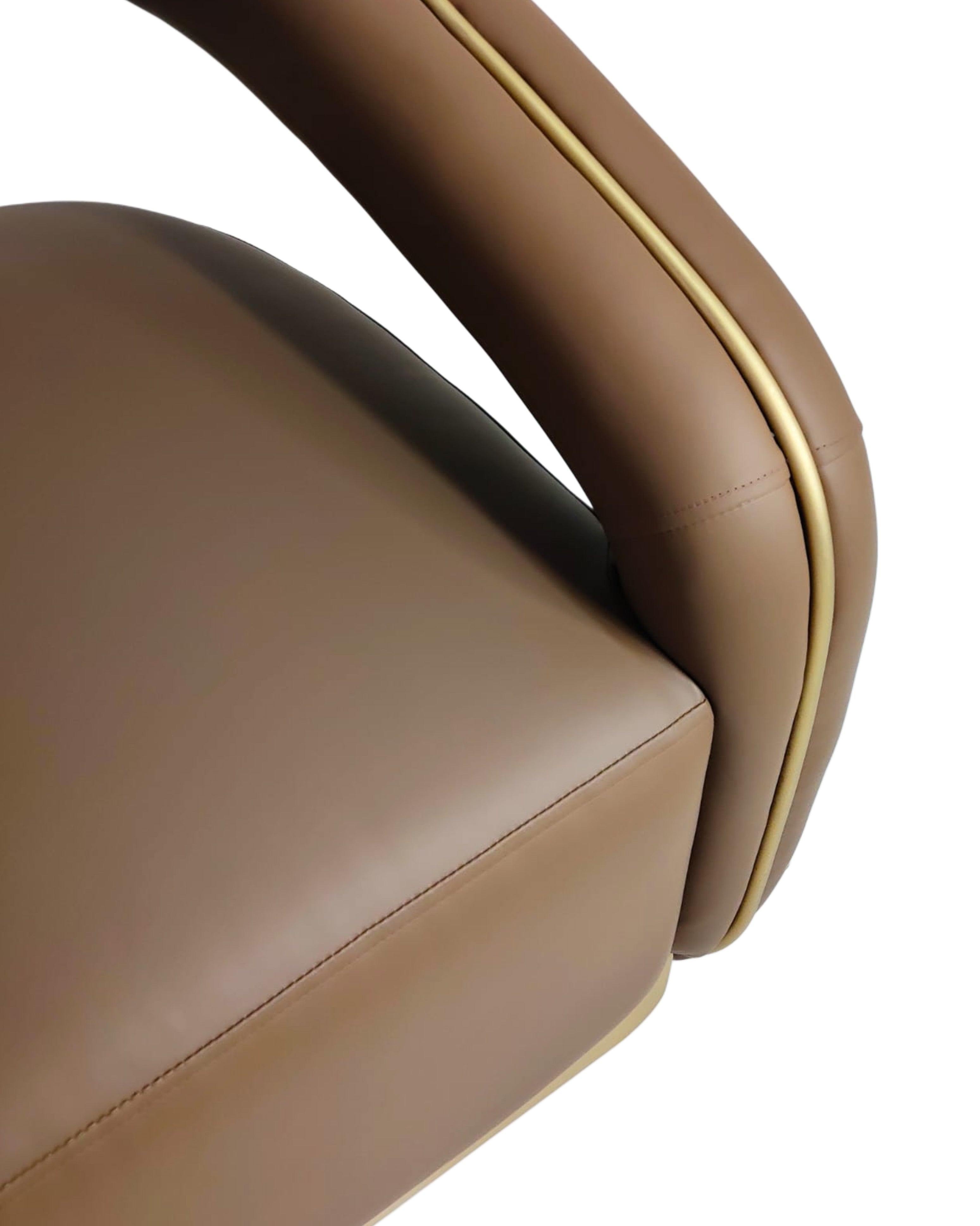 Cocoa Era Couture-Comfort Armchair