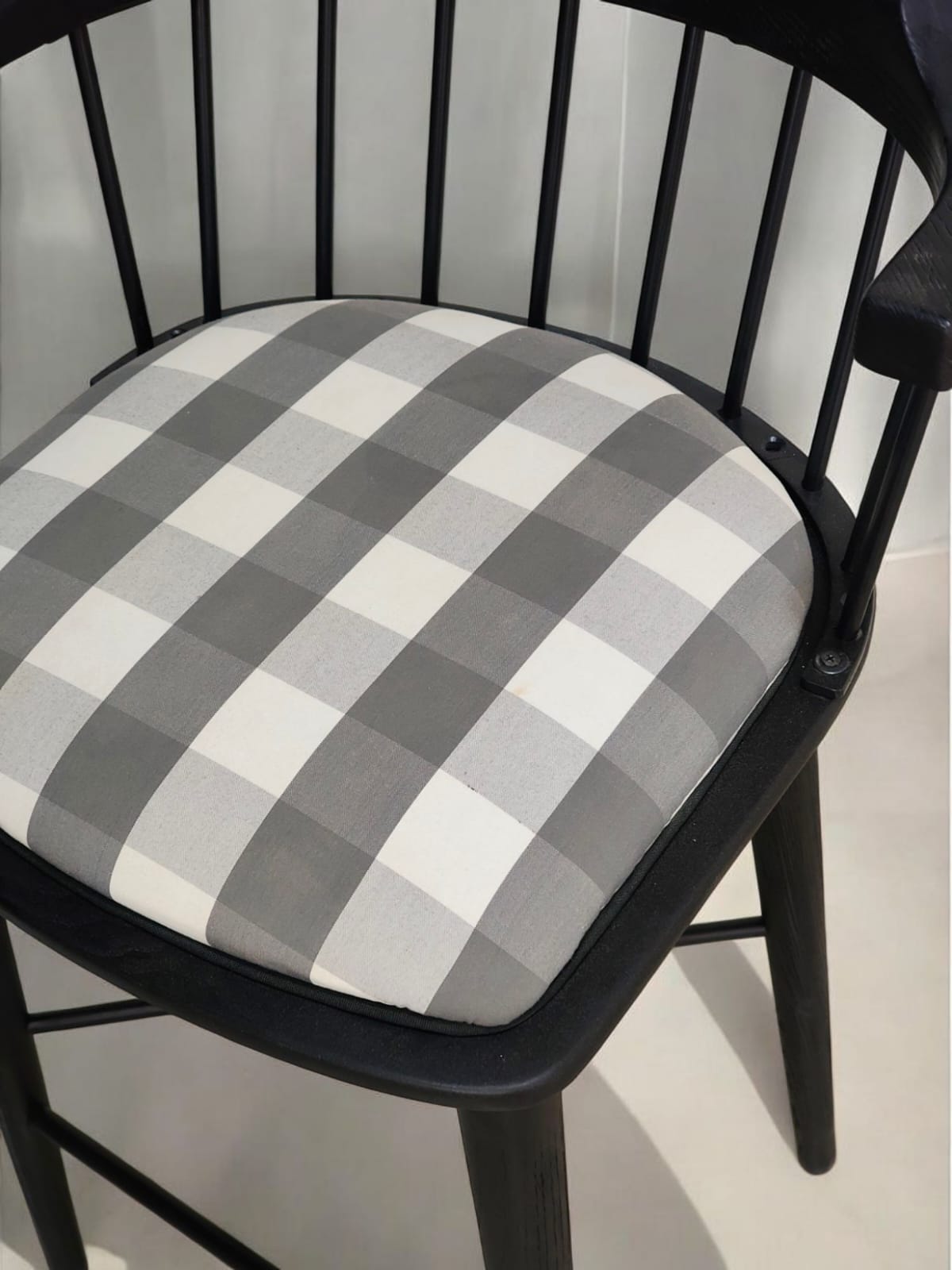 Peru High Chair in Oakwooad